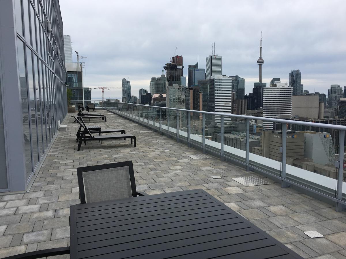 Toronto Metropolitan University-Daphne Cockwell Complex Residence Zewnętrze zdjęcie